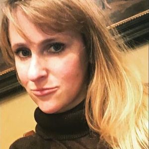 Meet your Posher, Alexis